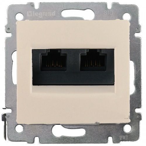 Legrand Valena Розетка Компьютер 2-я крем ,774139